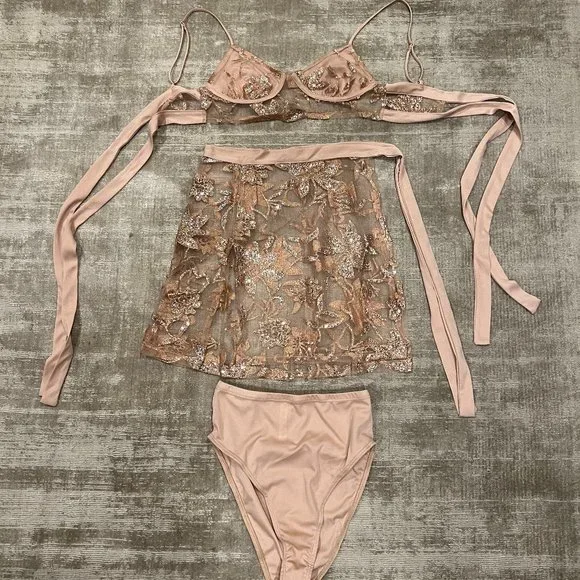 NWOT Party Girl Glitter Mesh Set in Gold XS - Picture 2 of 10